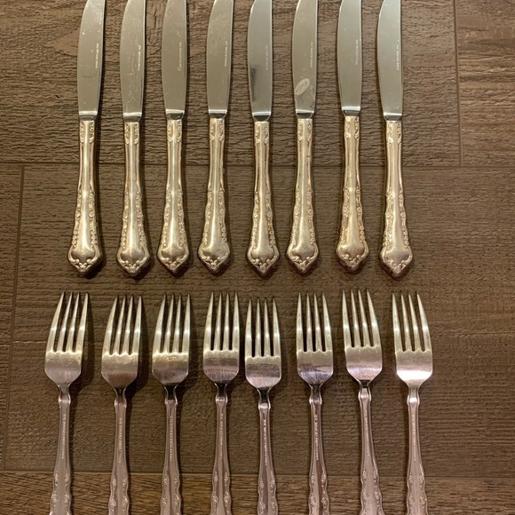 Rogers Bros flatware - Picture 7 of 12